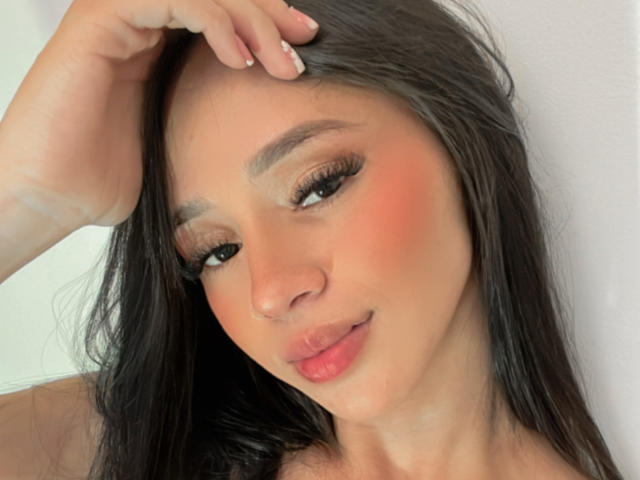 KloeThompson - Live sex cam - 21510769