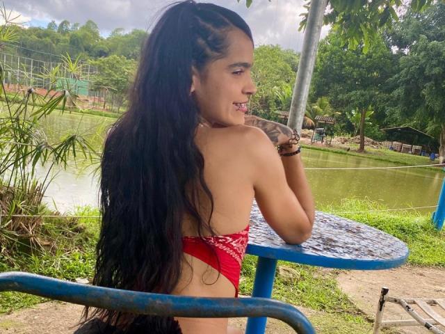 NikitaChaude - Sexe cam en vivo - 21513409