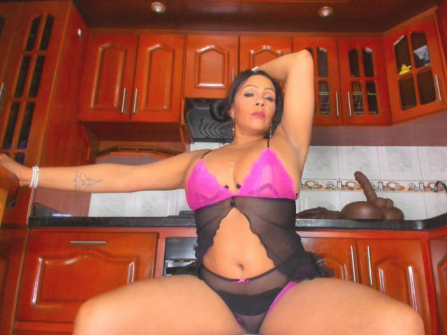 AmberNix - Live porn &amp; sex cam - 21525025