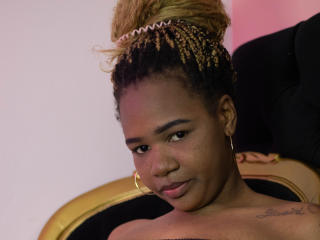 CristineBano - Live sex cam - 21527697