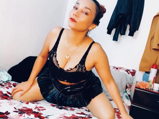 AmberDemons - Live porn &amp; sex cam - 21527901