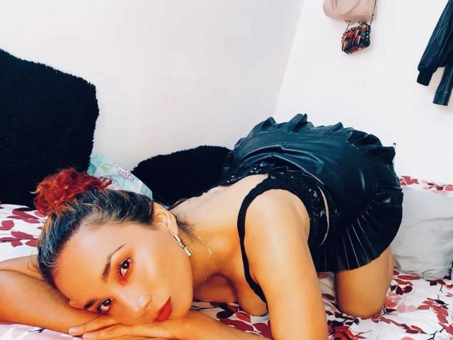 AmberDemons - Live porn &amp; sex cam - 21527917