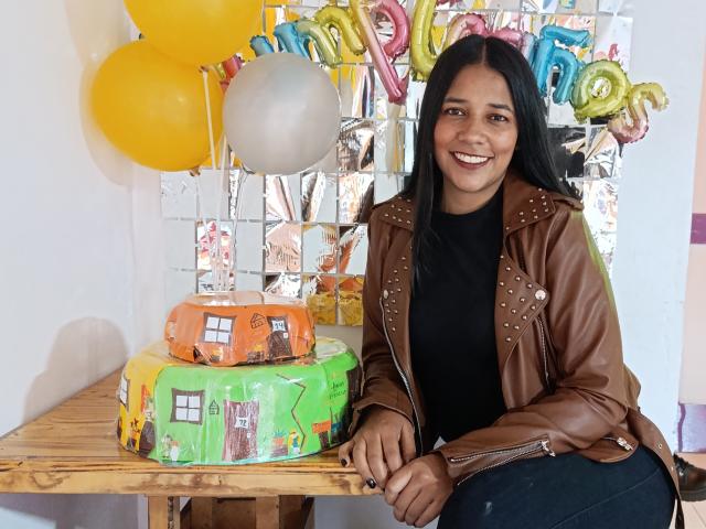 PauletteLove - Live sex cam - 21532533