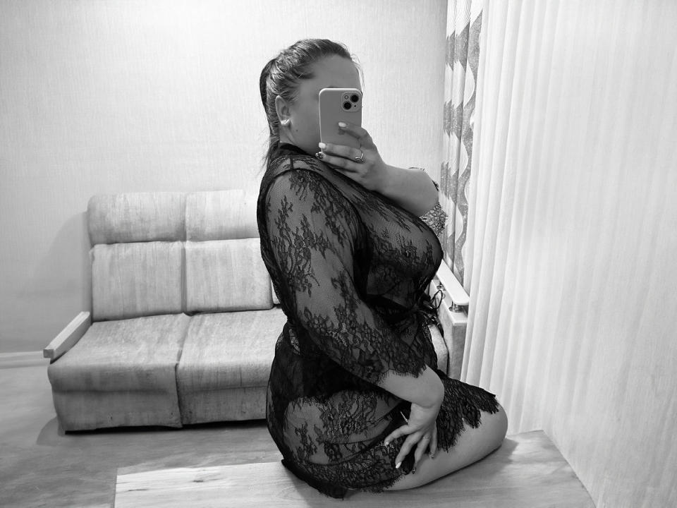 MilanaLaSweetie - Live sex cam - 21538621