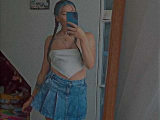 MiiaSwans - Live sex cam - 21543601