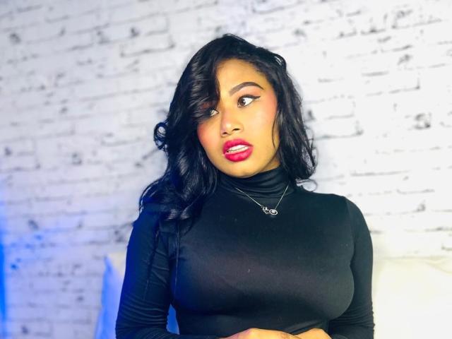 SexyBruneS - Live sex cam - 21544533