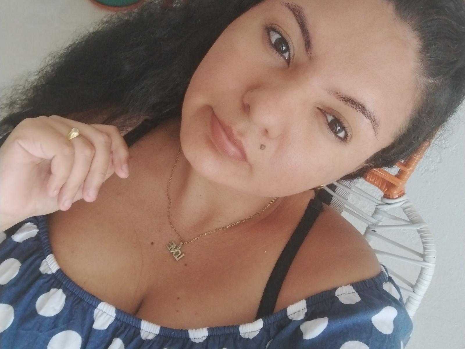 ZafiroHotty69 - Live sex cam - 21545981