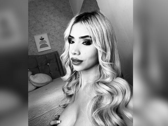 ChristieGarci - ライブポルノ&amp;セックスカム - 21547721