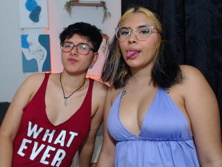 CamilleAndSophie - Live sex cam - 21556613