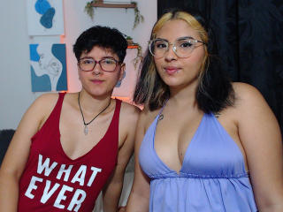 CamilleAndSophie - Live sex cam - 21556625