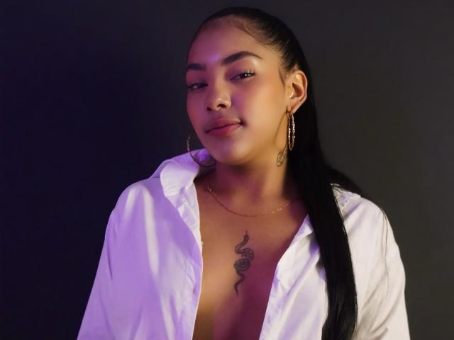 SalomeTomson - Live sex cam - 21557229