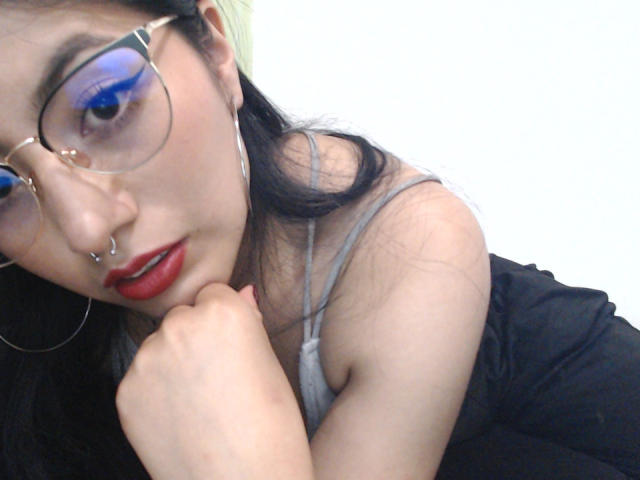 LucyJhones - Live sexe cam - 21569649