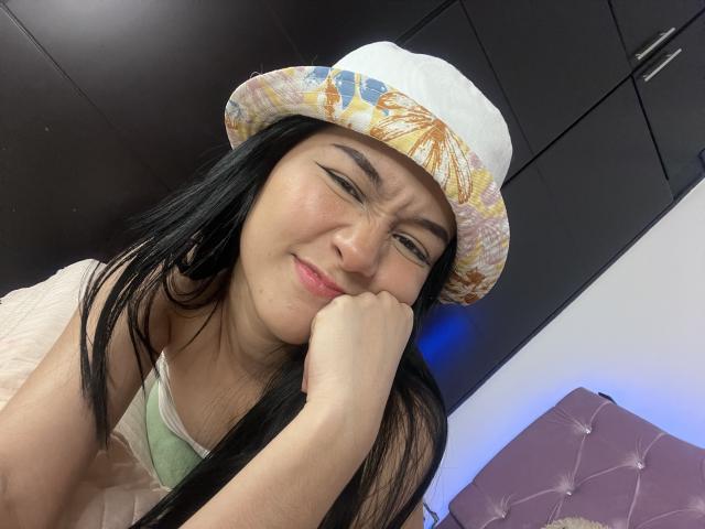 DeisyWest - Live sex cam - 21570173