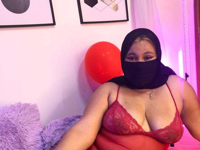 SalmaAzaman - Live sex cam - 21572197