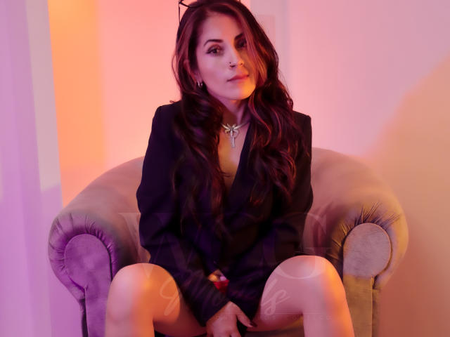 GiaGreen - Live sex cam - 21576437