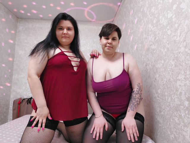 BeckyAndEllen - Live porn &amp; sex cam - 21580201
