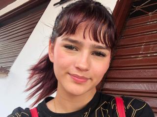 MelodyMansson - Live Sex Cam - 21598477