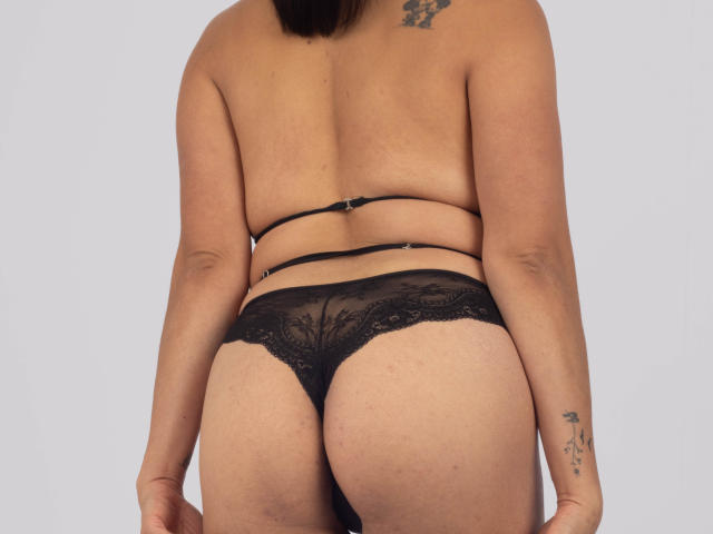 MirandaDreams - Live porn &amp; sex cam - 21598497