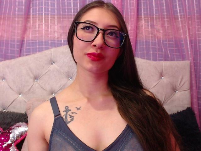 ElizabethMorrison - Live sex cam - 21600533