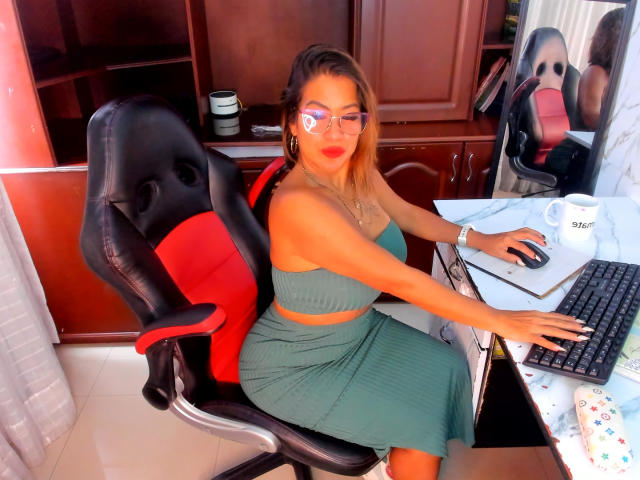 AlixLow - Sexe cam en vivo - 21602533