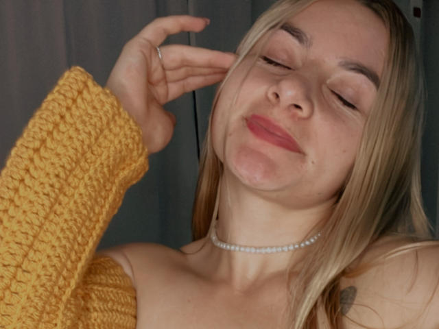 AtheneaRossi - Live porn &amp; sex cam - 21603677