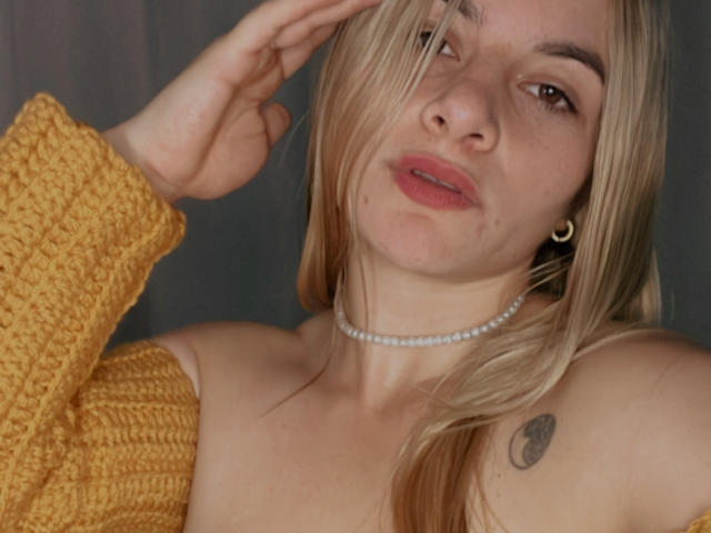 AtheneaRossi - Live porn &amp; sex cam - 21603733