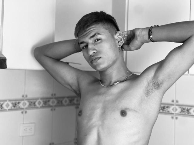 JoshuaScottX - Live porn &amp; sex cam - 21604505