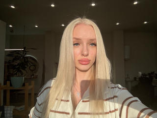 LexyGlam - Live sex cam - 21617557