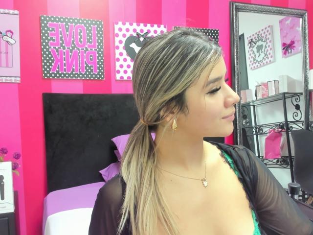 SashaPolet - Live sex cam - 21622345