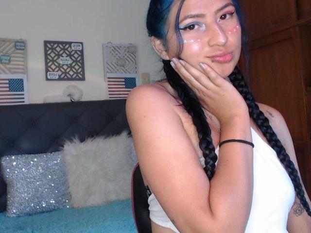 MiiaSwans - Live sex cam - 21623881
