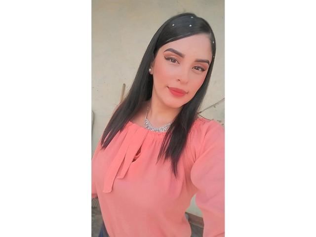 TalianaSquirt - פורנו בשידור חי ומצלמת סקס - 21629569