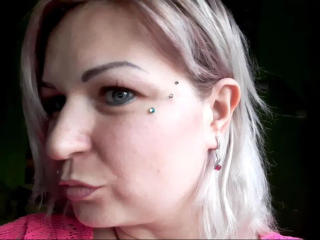 LiebeMauschen-hot - Live Sex Cam - 21630221