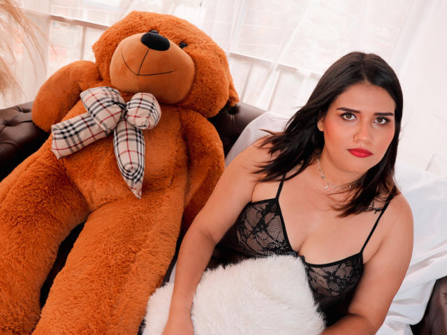 EvaCampbel - Live Sex Cam - 21637393