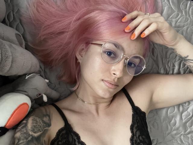 SarahRousen - Live sex cam - 21640713