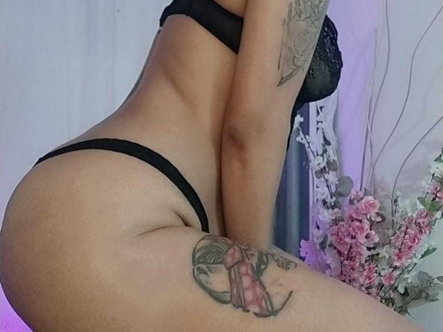 SofieFatale - Live Sex Cam - 21642273