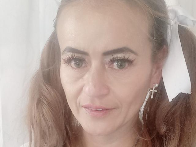 Maghenta - Live sex cam - 21643217