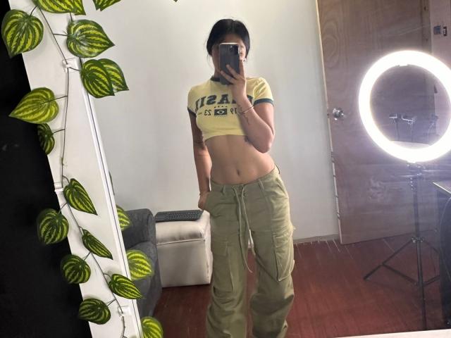 AlessiaFerry - Live porn &amp; sex cam - 21647745