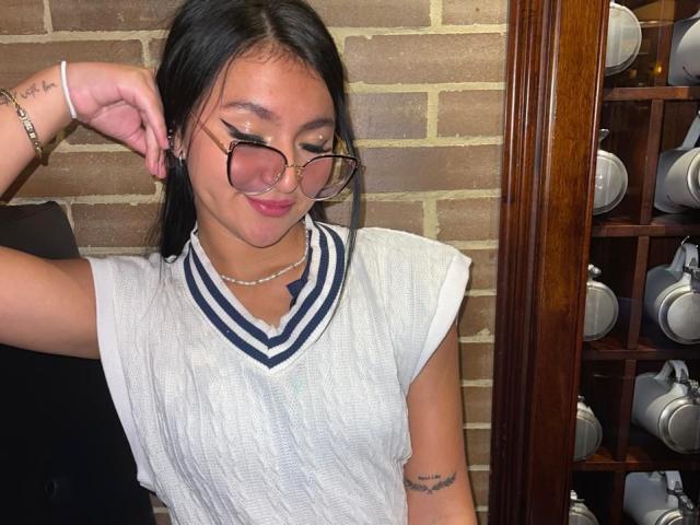 AlessiaFerry - Live sexe cam - 21648145