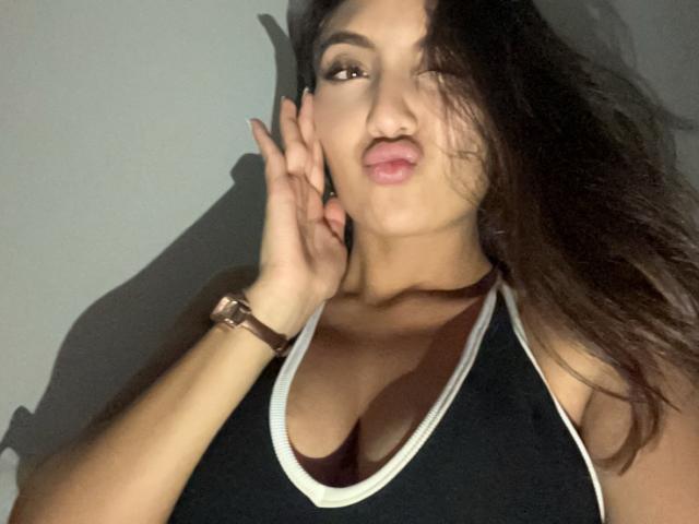 DianaFernandezz - Live sex cam - 21662437