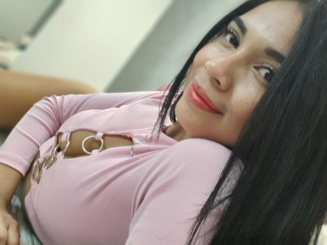 CoralHotReed - Live sex cam - 21670313