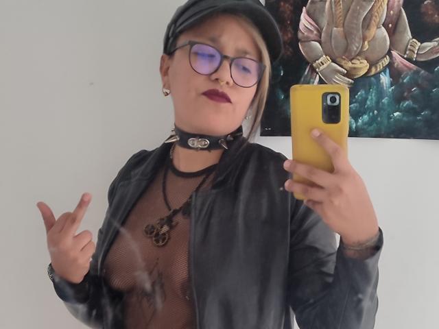 MistressLilith69 - Sexe cam en vivo - 21679681