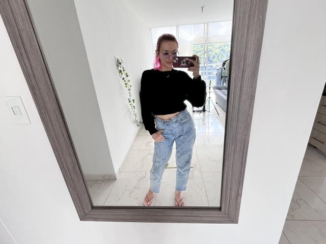 LyssaRou - Live sex cam - 21687613