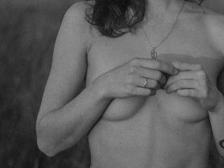 Kittilis - Live sex cam - 21688525