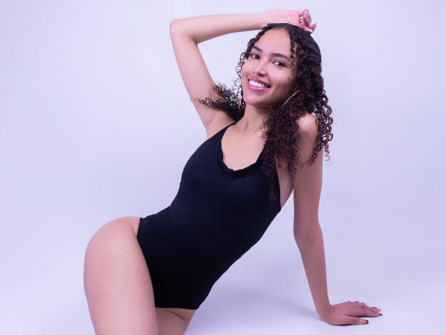 ShantallJenner - Sexe cam en vivo - 21691009