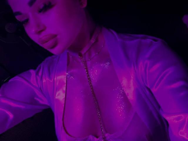 TiffanyHouston - Live Sex Cam - 21692025