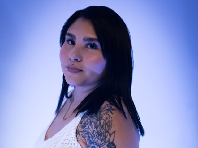 KatiaRodriguez - Live sex cam - 21692849