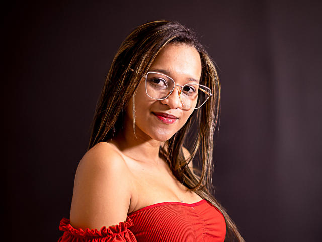 EmiliaChristophe - Live sexe cam - 21693301