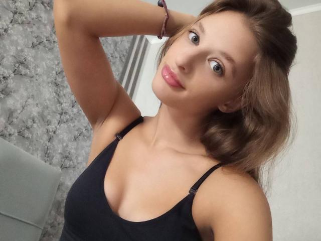 Yourvektra - Live porn &amp; sex cam - 21697593
