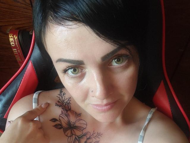 CatCarlie - Live Sex Cam - 21703093