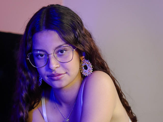 EmilyDarks - Sexe cam en vivo - 21704737